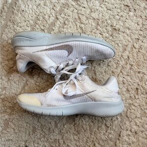 Nike Flex Women's White Running Shoes 7.5